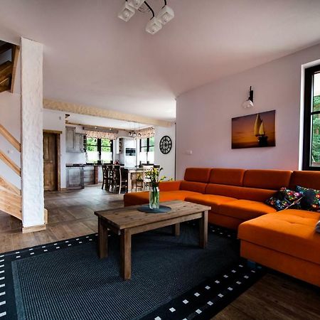 Dwor U Papuga Apartment Ruciane-Nida Luaran gambar