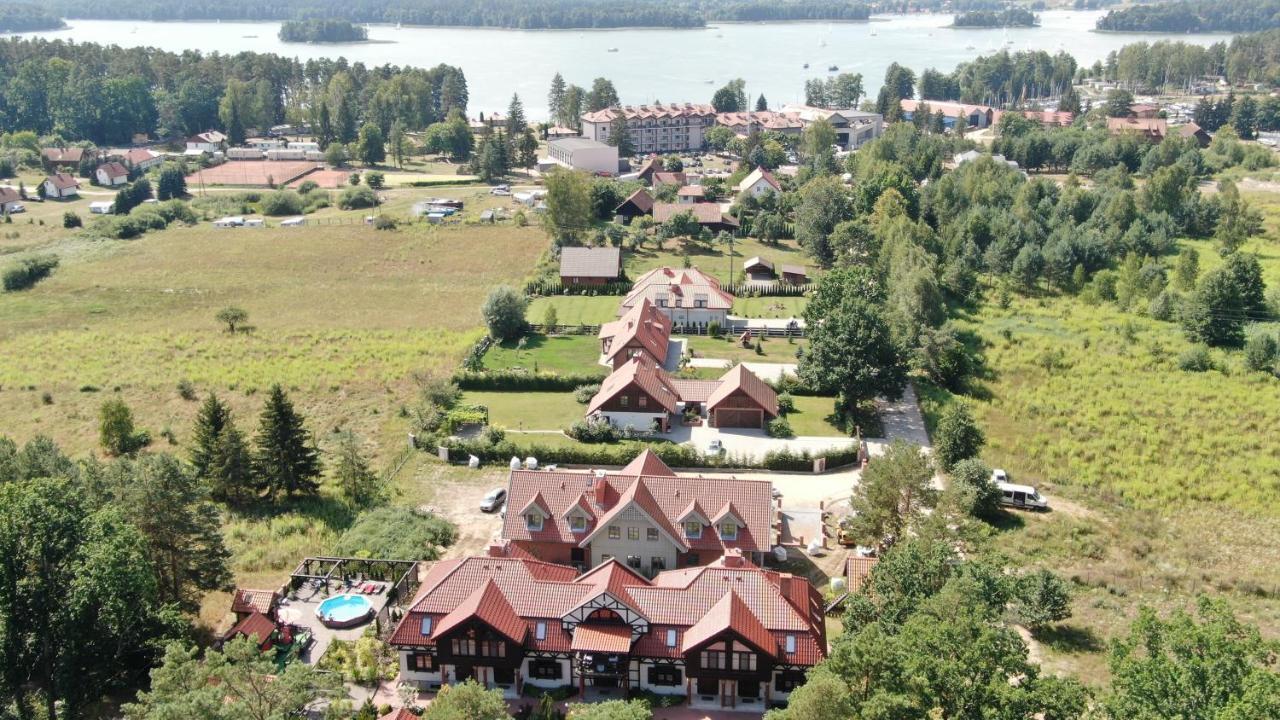 Dwor U Papuga Apartment Ruciane-Nida Luaran gambar