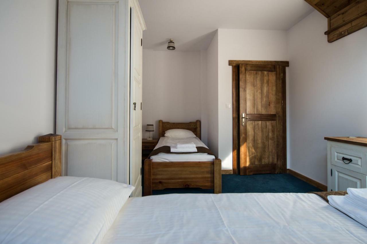 Dwor U Papuga Apartment Ruciane-Nida Luaran gambar